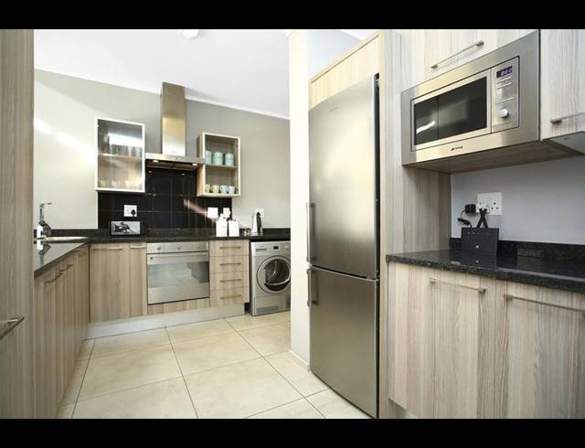 3 BEDROOM PROPERTY TO RENT IN OAKLANDS